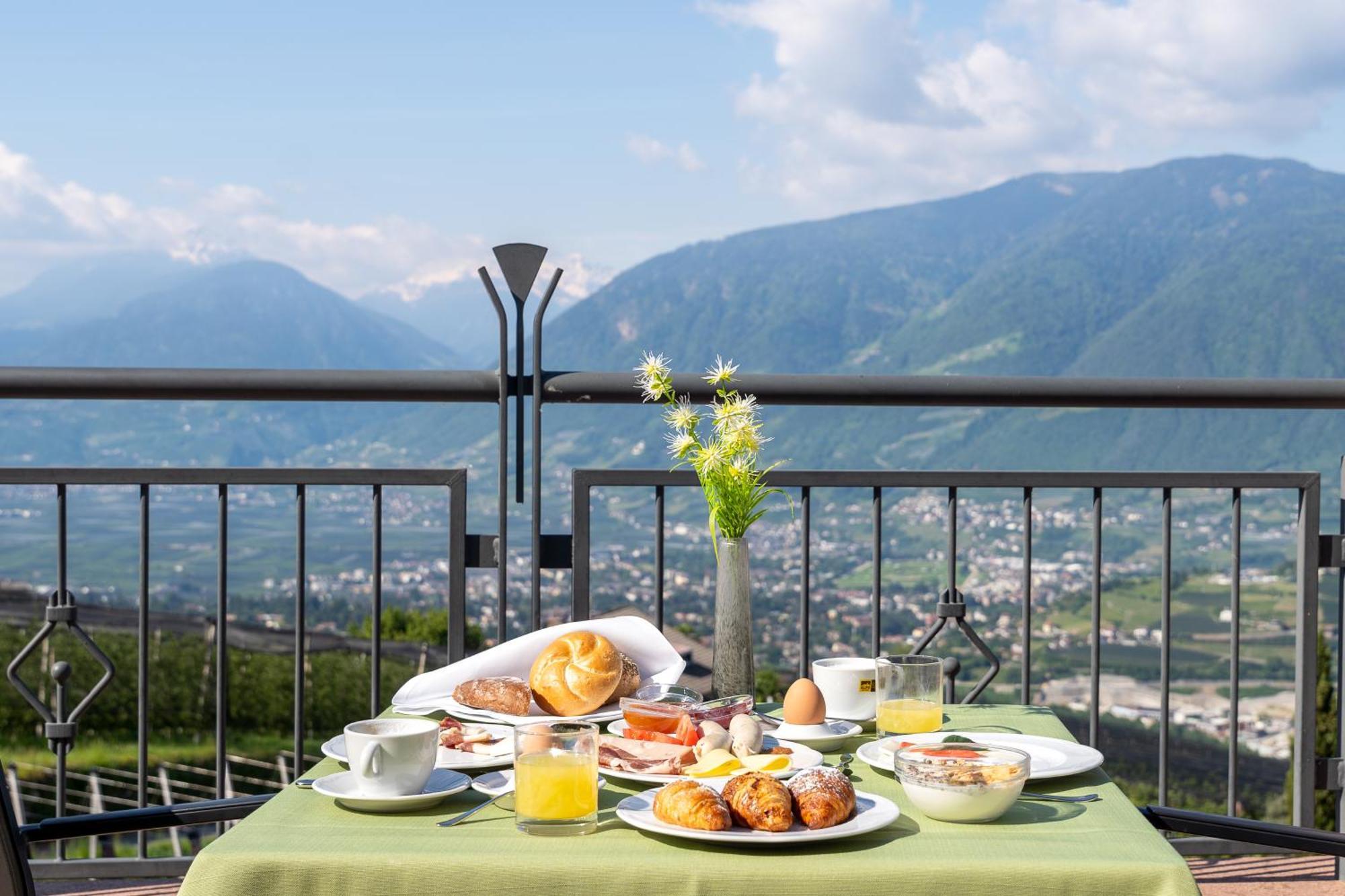 Hotel Meinhardt Schenna Exteriér fotografie